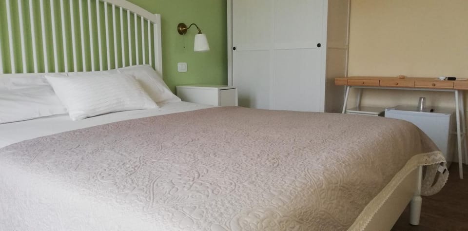 IL MELOGRANO Bed and Breakfast in Garda