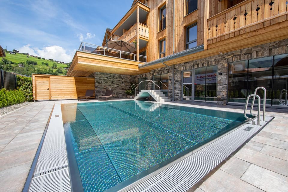 Spa and wellness centre/facilities, Swimming pool