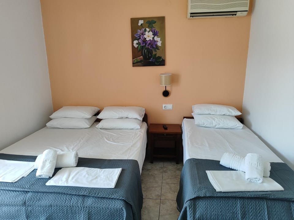 Rooms Iris Hotel in Decentralized Administration of Macedonia and Thrace