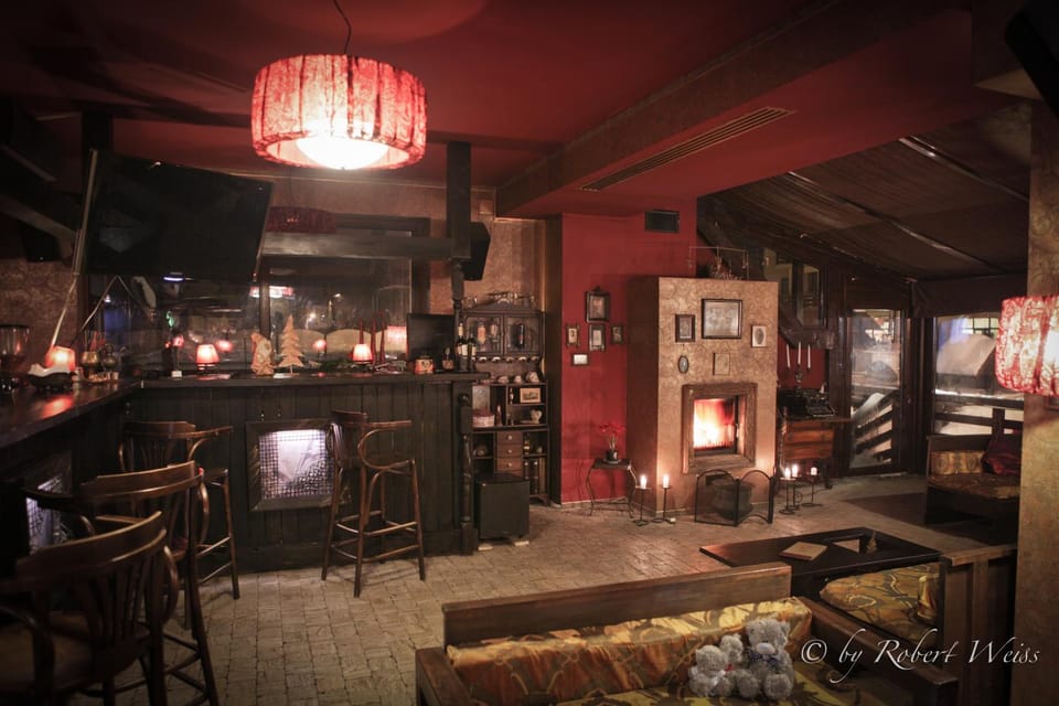 Lounge or bar