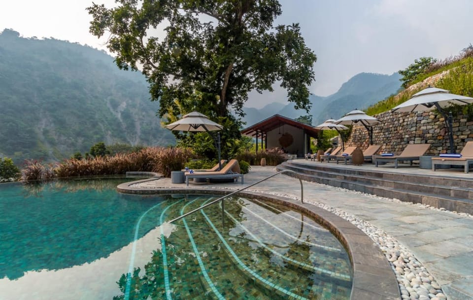 Swimming pool, Swimming pool