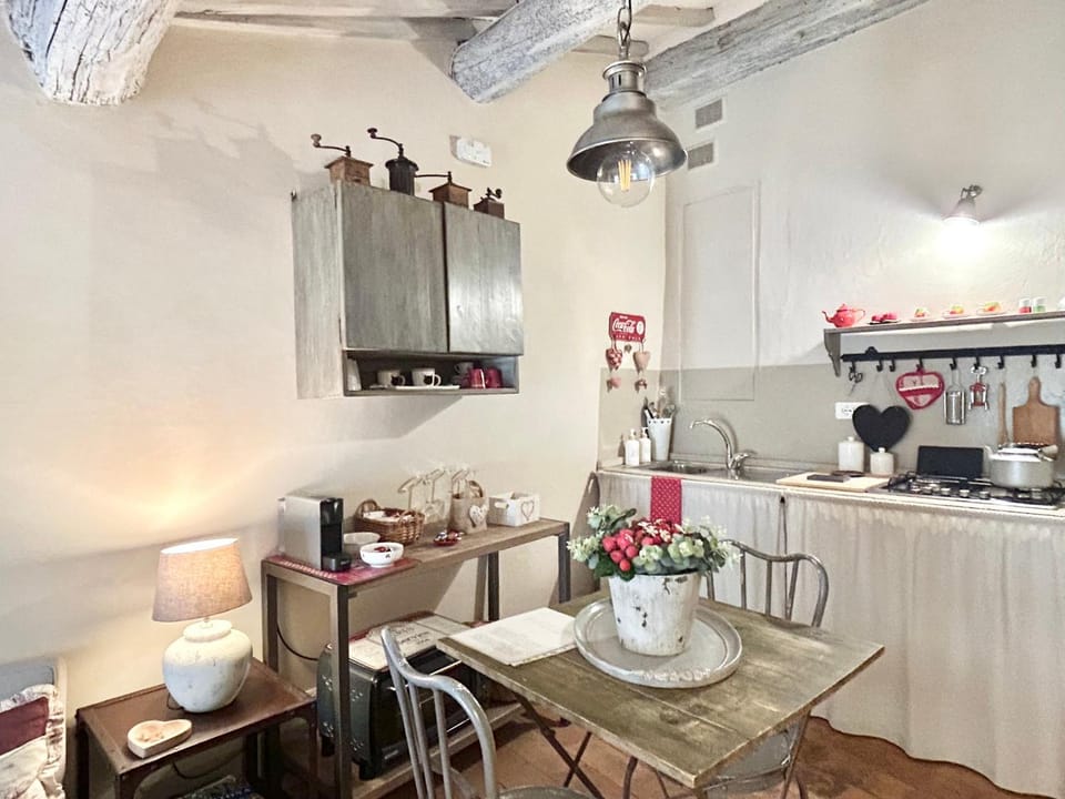 Cortona Shabby Chic House Apartment in Cortona