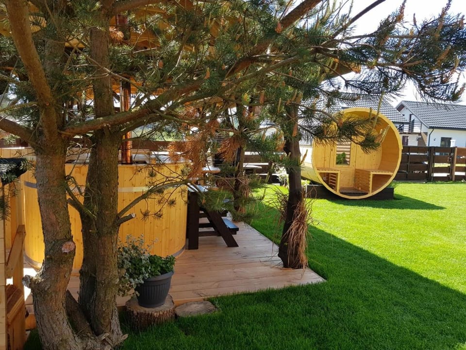 Garden, Sauna, View (from property/room)