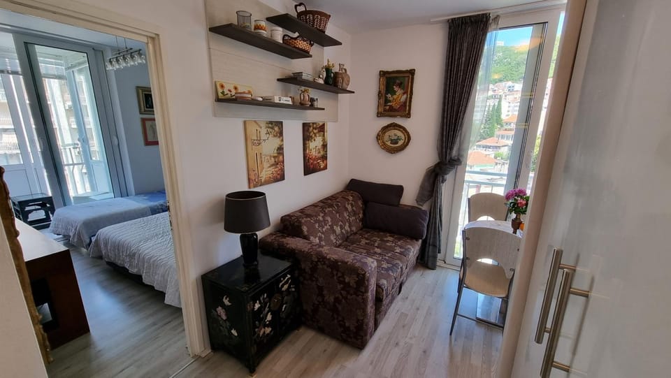 Living room, Lounge or bar
