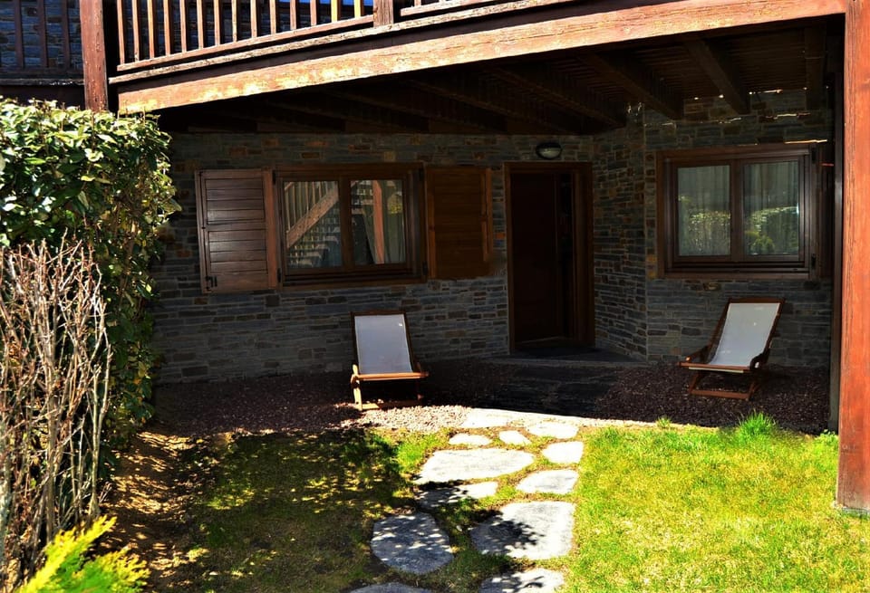 Patio, Garden, sunbed