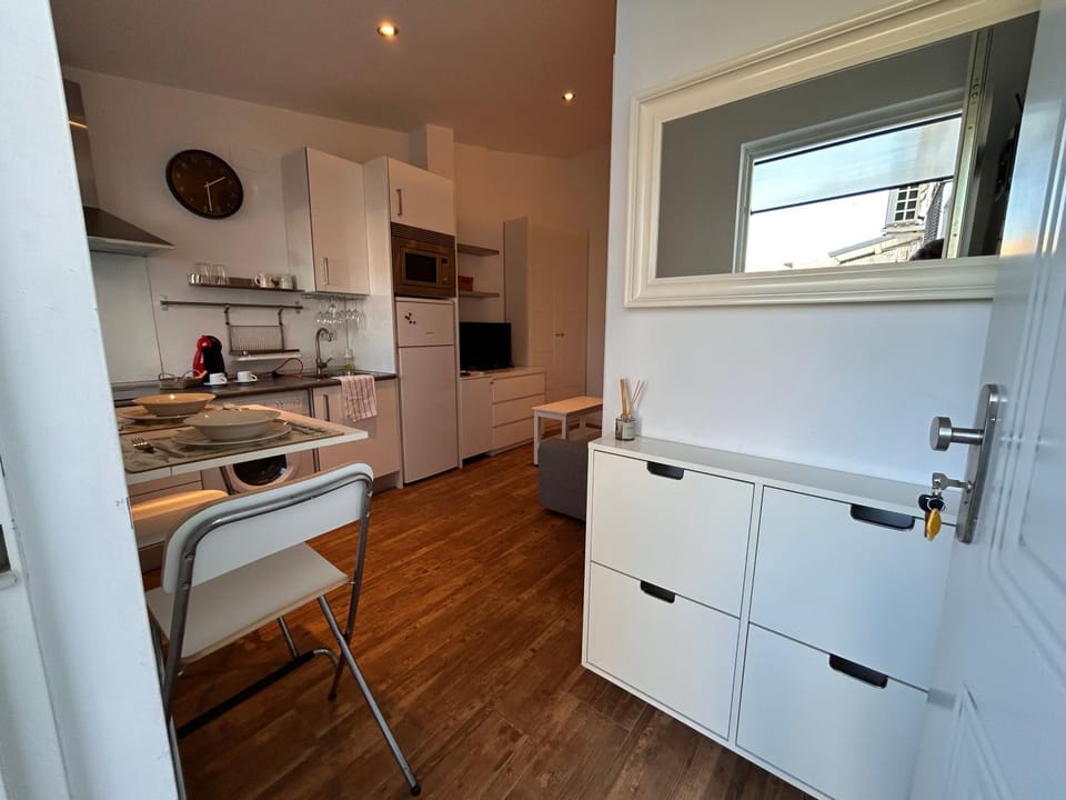 TV and multimedia, Kitchen or kitchenette, Bedroom