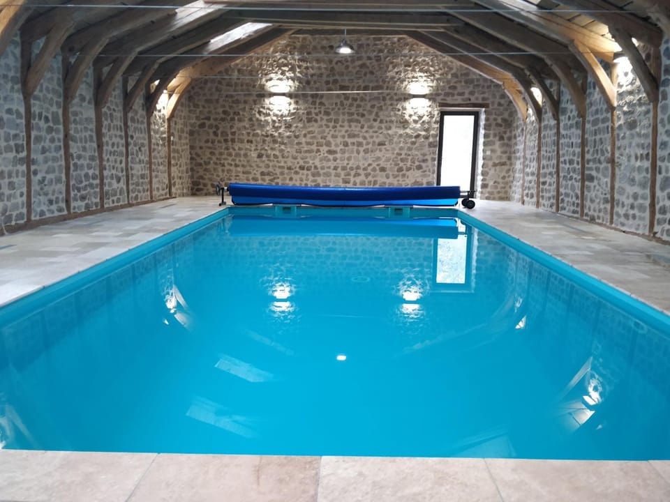 Swimming pool, Swimming pool