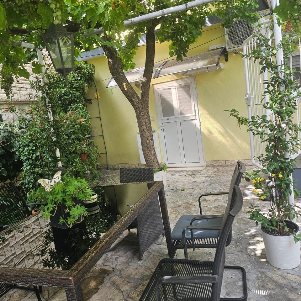 Apartments Veky 3 Apartment in Split