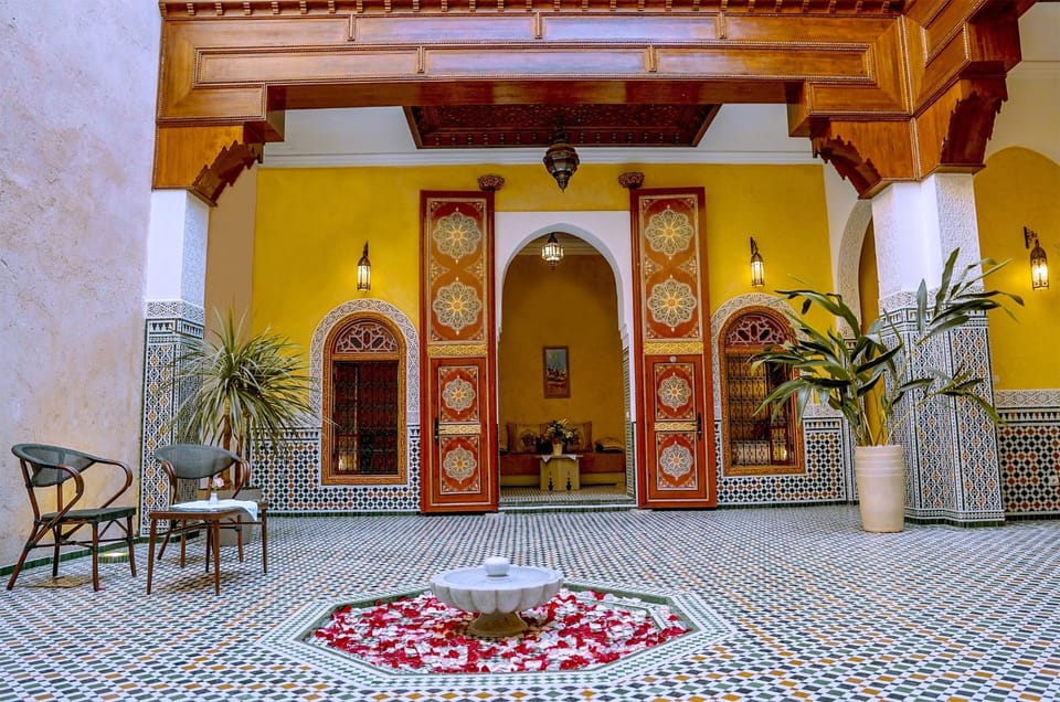 Patio, Day, Balcony/Terrace, Lobby or reception, Banquet/Function facilities, Decorative detail