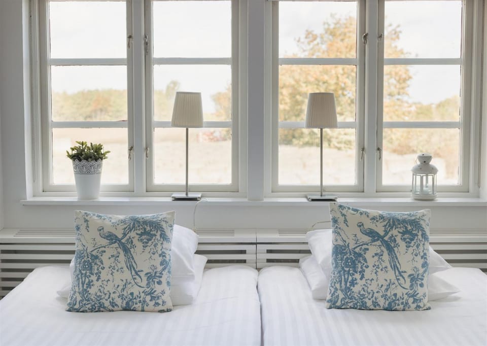 Blåsingsborgs Gårdshotell på Österlen Bed and Breakfast in Skåne County