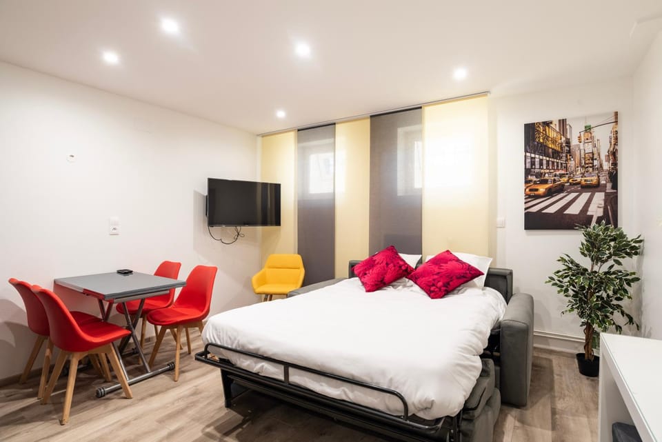 Living room, Bedroom