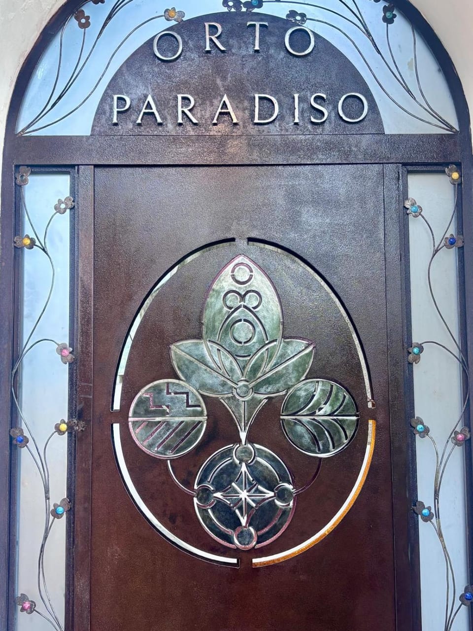 Property building, Facade/entrance, Decorative detail