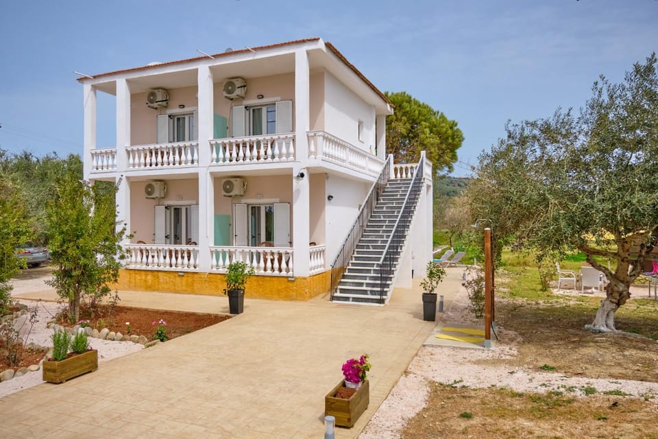 Property building, Garden