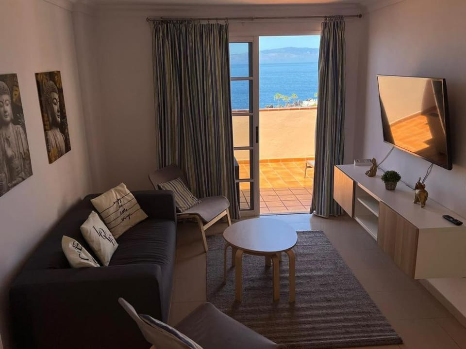 Living room, Sea view
