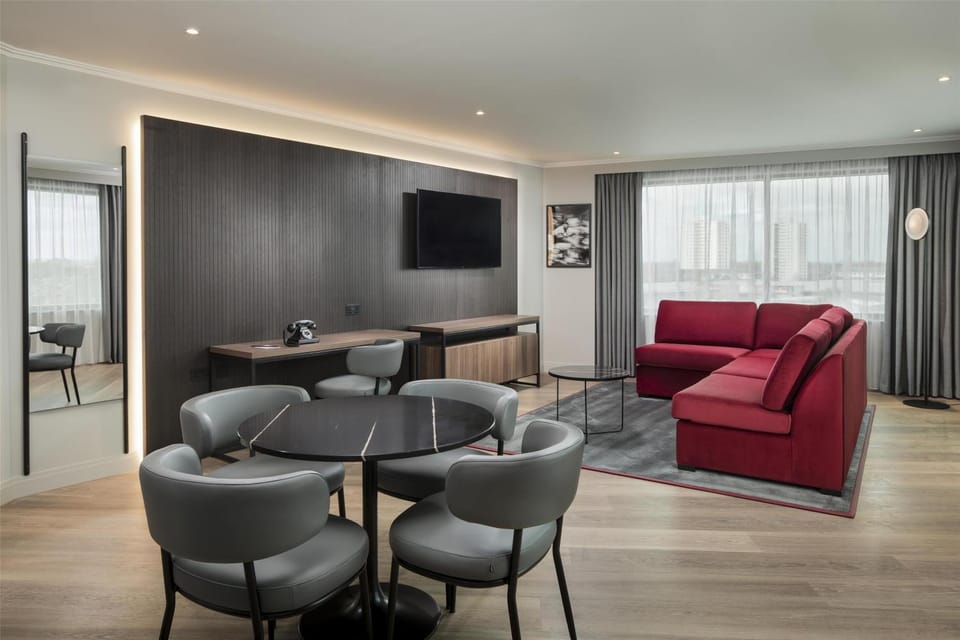 TV and multimedia, Living room, Other, Seating area, Evening entertainment