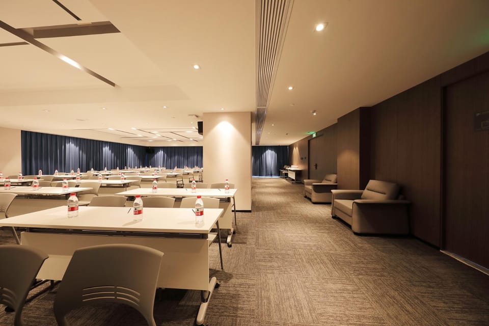 Meeting/conference room