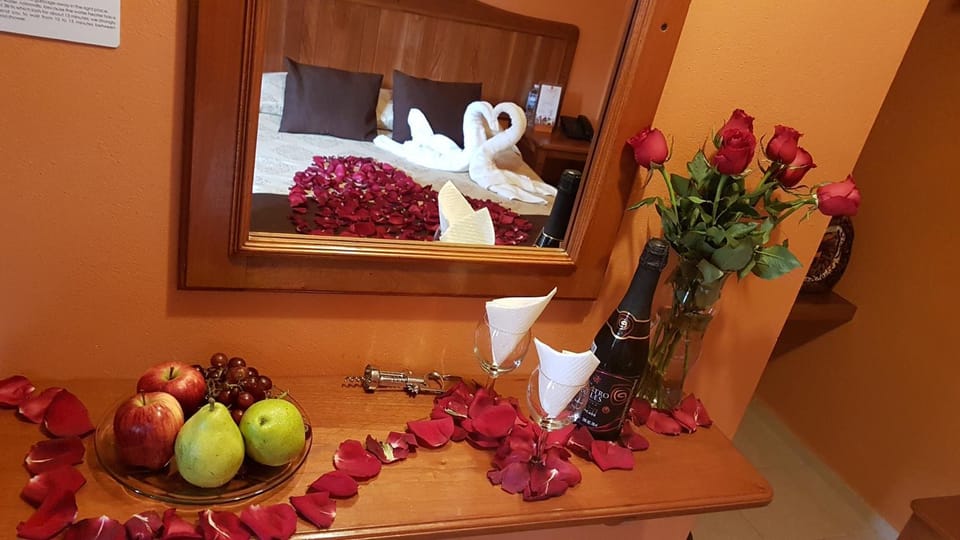 Food and drinks, Food