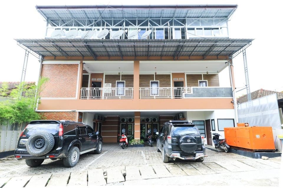 Property building, Facade/entrance