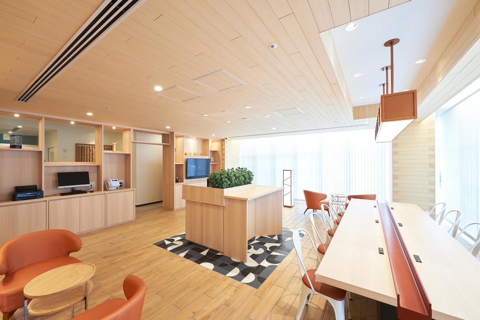 Communal lounge/ TV room, Lobby or reception