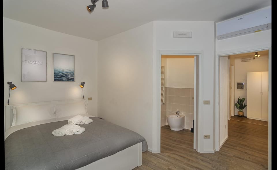 Bathroom, Bedroom