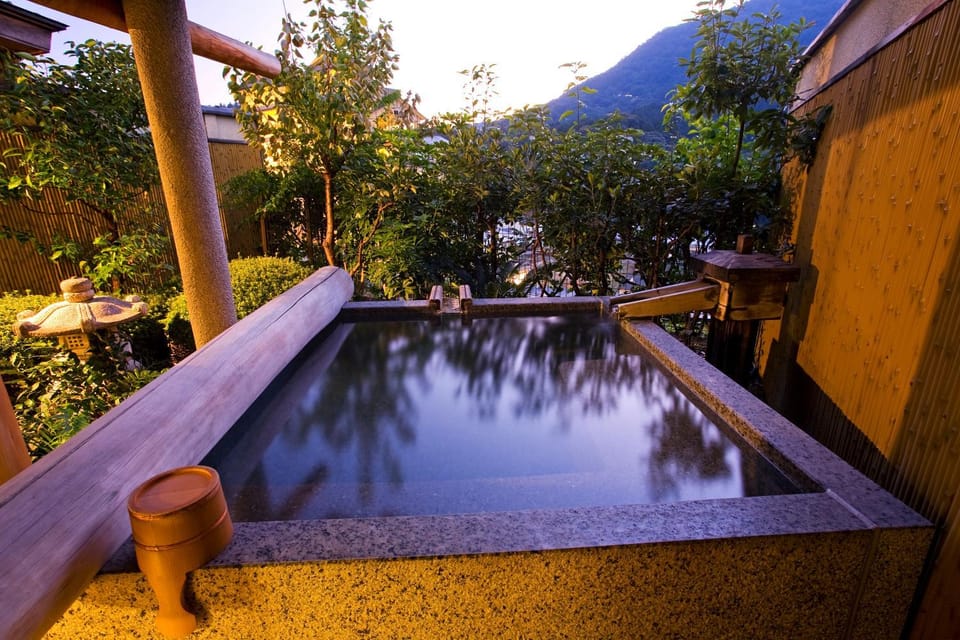 Photo of the whole room, Open Air Bath