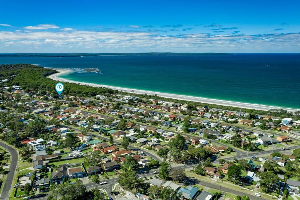 Innisfree I Pet Friendly I 2 Mins to Beach House in Callala Bay