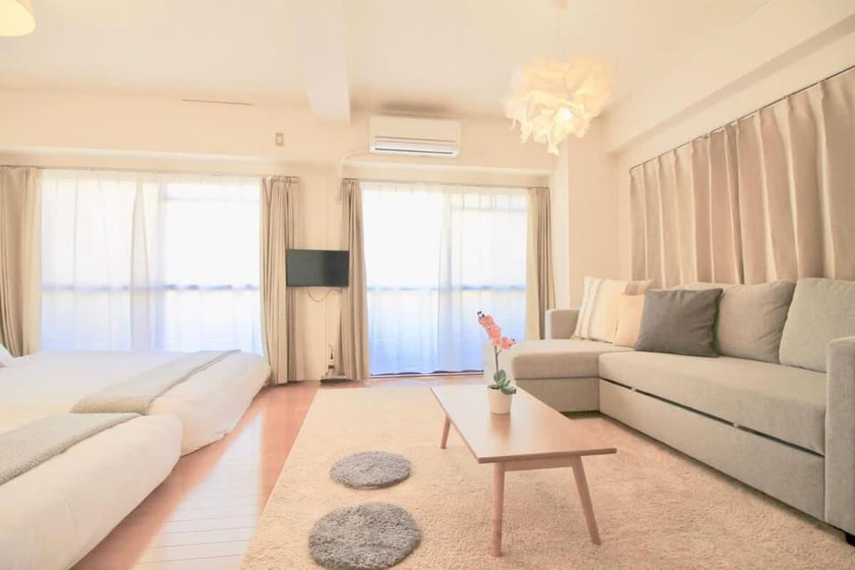 Earls Court by b hotel - Spacious & Relaxing just 4 blocks to Peace Park Apartment in Hiroshima