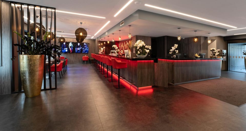 Lobby or reception, Lounge or bar