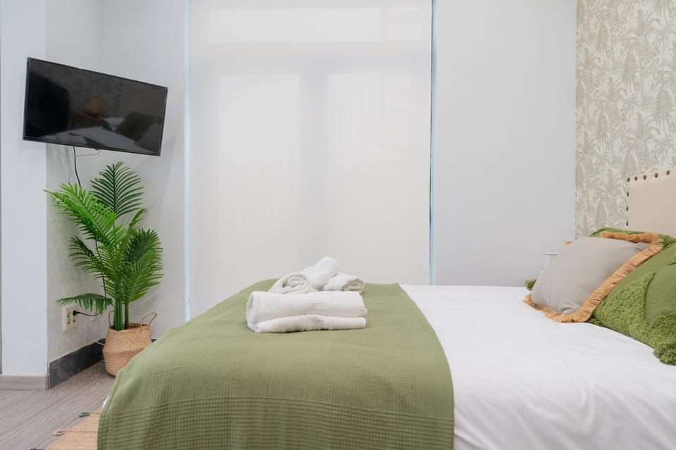Bed, TV and multimedia