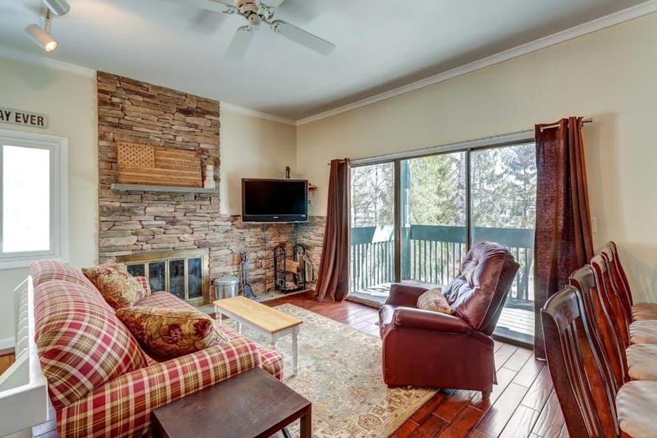 Okemo Trailside 6A Apartment in Mount Holly