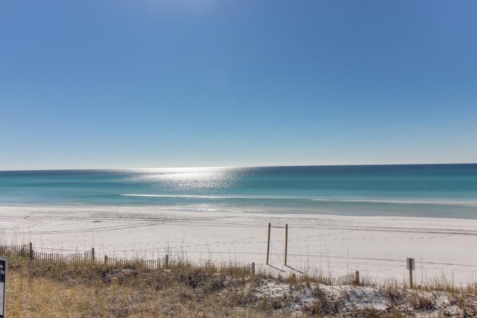 Sandprints B7 Apartment in Miramar Beach