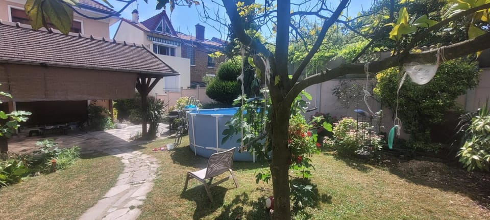 84 ėme rue House in Vitry-sur-Seine