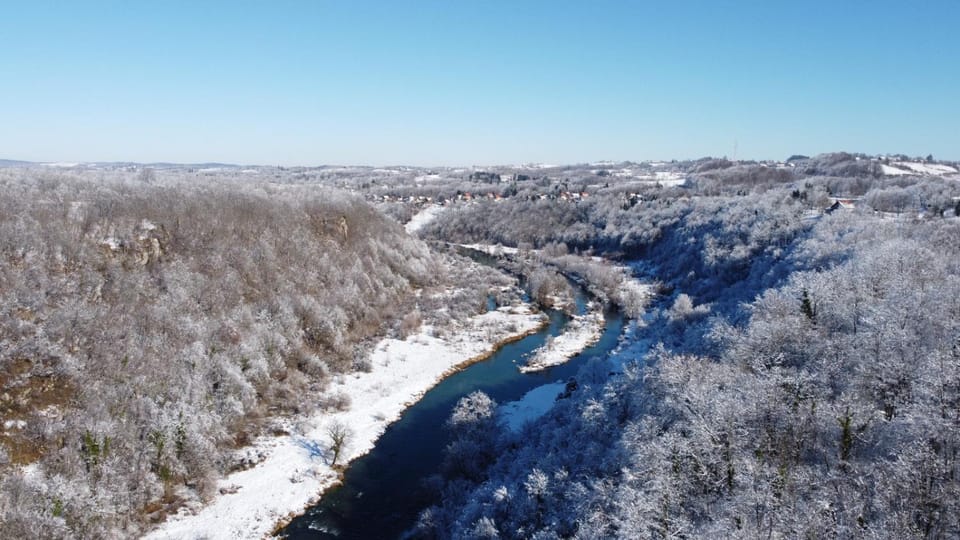SMARAGD RIVER near Rastoke & Plitvice Lakes Apartment in Croatia