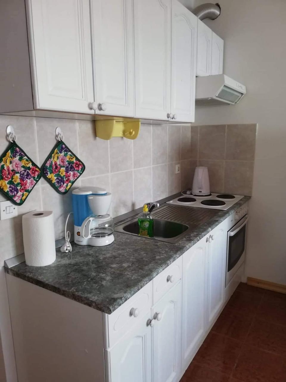 Coffee/tea facilities, Kitchen or kitchenette