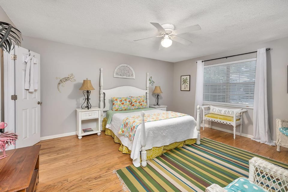 Leapin' Lizard Cottage House in Saint Simons Island