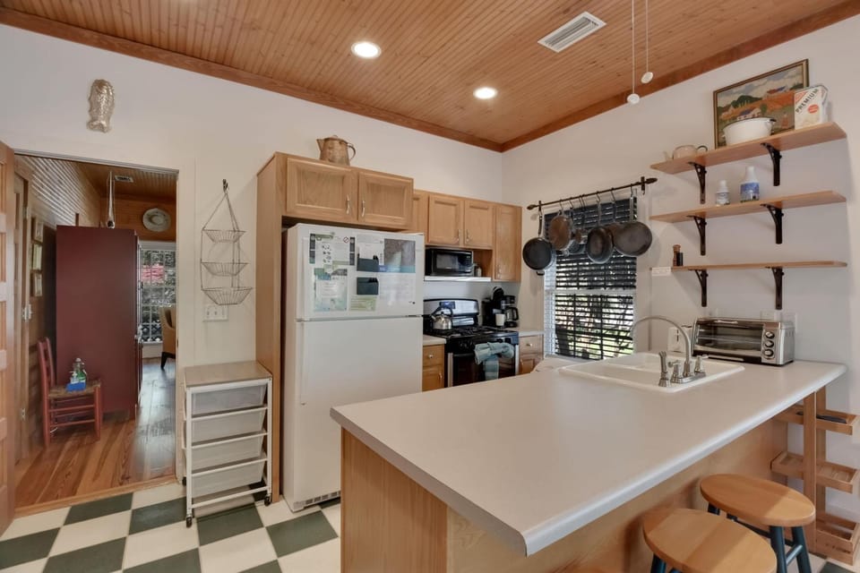 Lesser Breeze House in Saint Simons Island