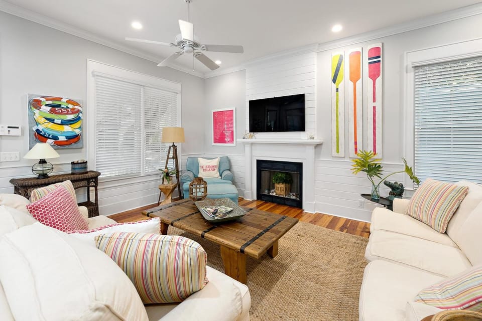 1052 Village Oaks Lane House in Saint Simons Island