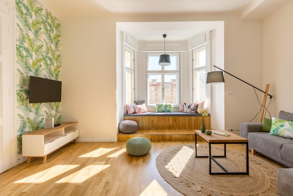 TV and multimedia, Living room, Seating area