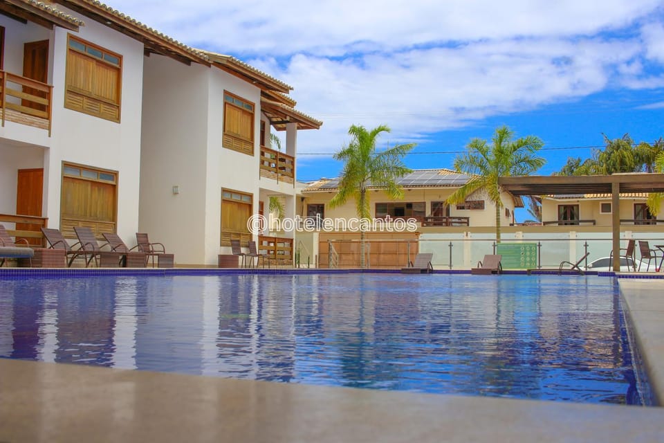 Swimming pool, sunbed