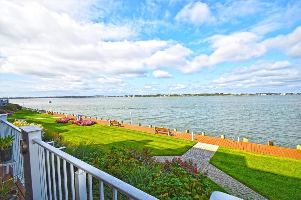 Harbour Island 102M Condo Apartment in Ocean City