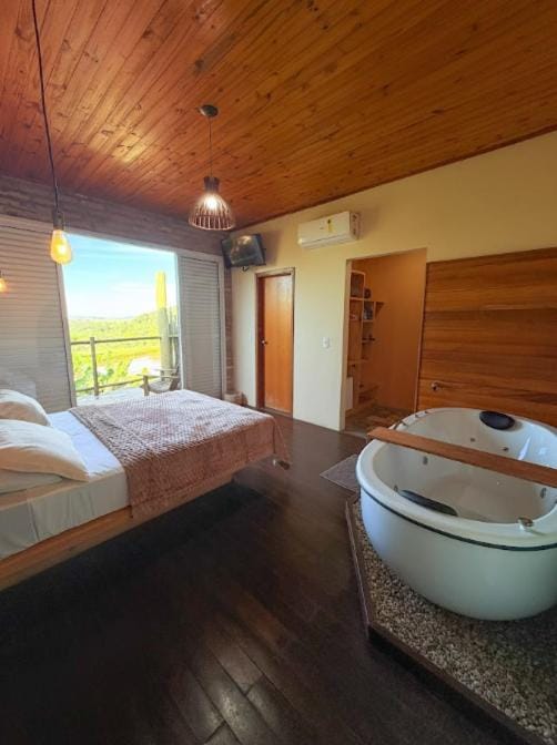 Viva Brotas Chalés e Cabanas com Cachoeira Inn in Brotas