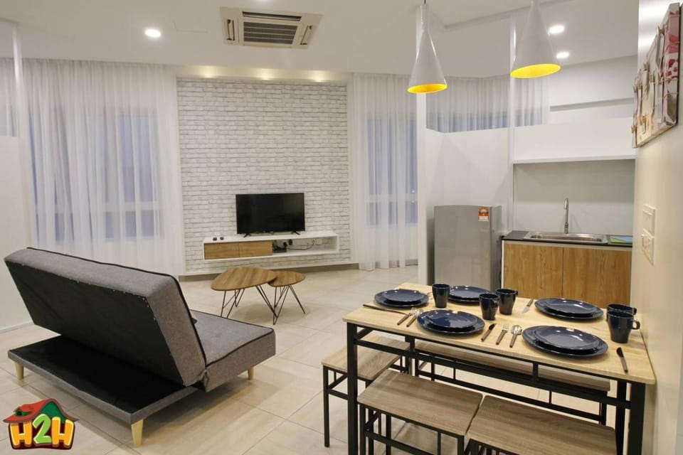 TV and multimedia, Living room, Dining area