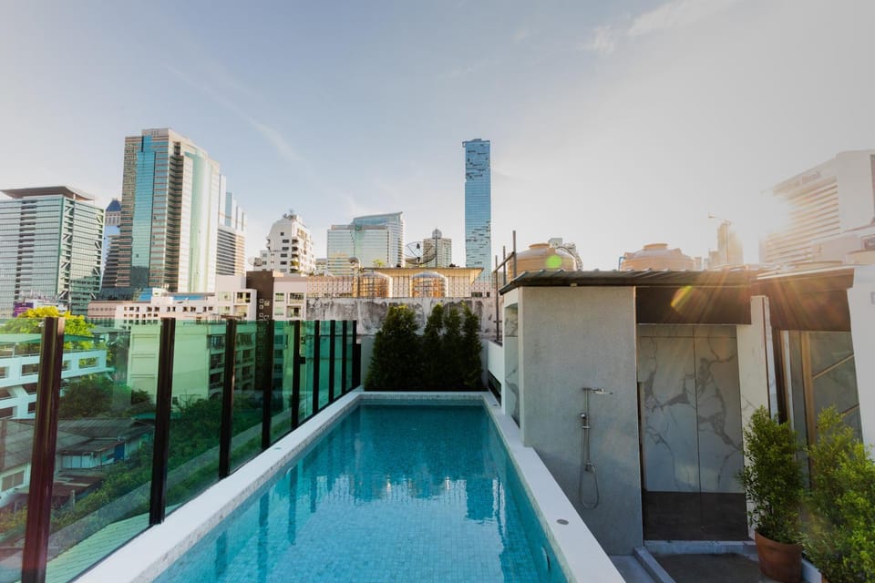Swimming pool