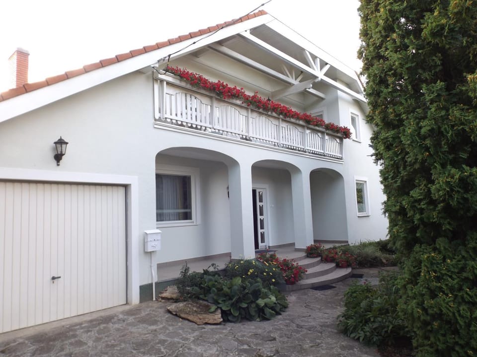 Facade/entrance, Summer