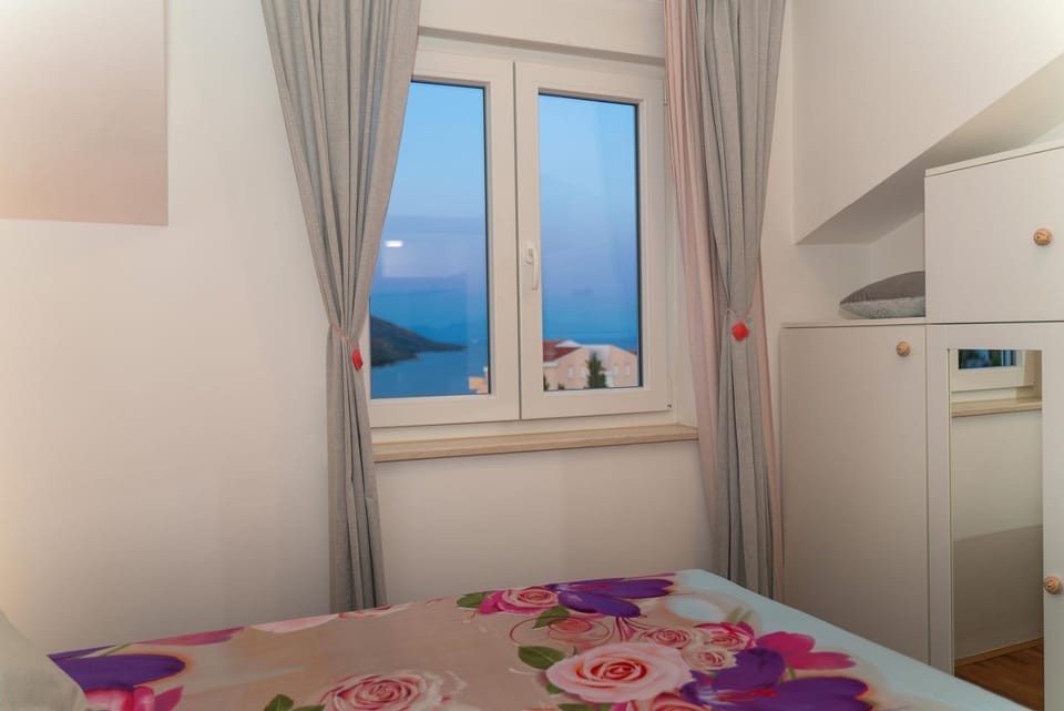 Apartman Ma-La Apartment in Okrug Gornji