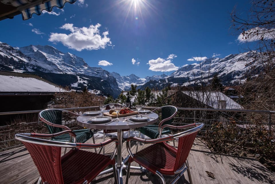 Balcony/Terrace, Mountain view