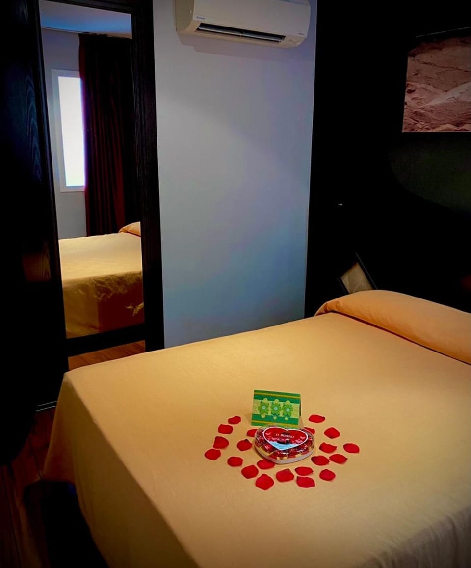 Hostal Royal Almorox Bed and Breakfast in Community of Madrid
