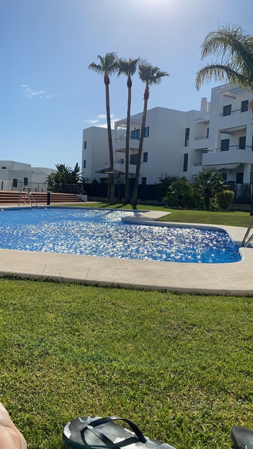 Swimming pool, Swimming pool