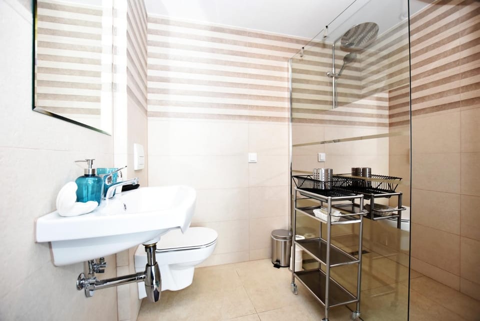 DUKES Apartments - Wita Stwosza Apartment in Wroclaw