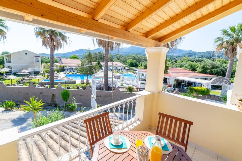 Balcony/Terrace, Pool view